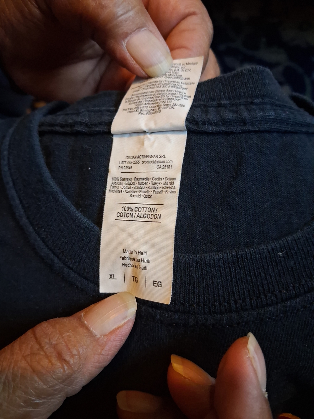 Gildan Men 's Navy Blue Cotton Crewneck Sweater - XL